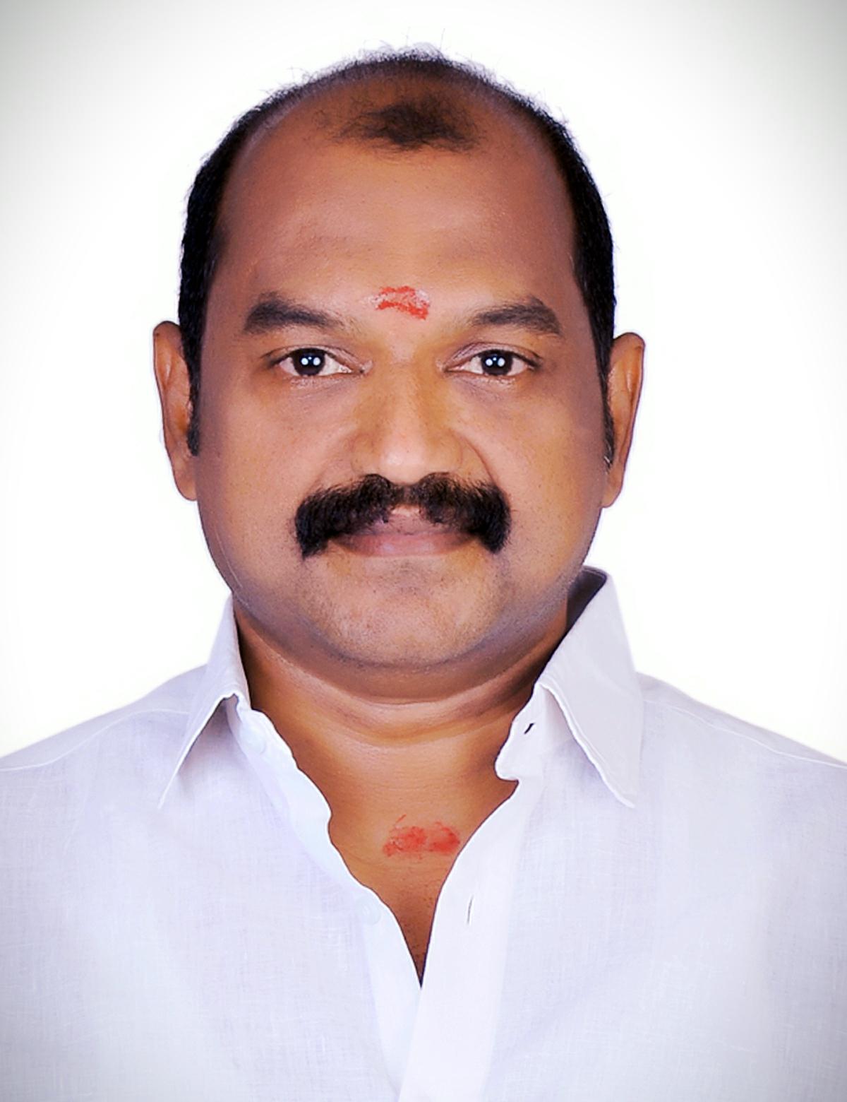 P. Senthilnathan, the Amma Makkal Munnetra Kazhagam candidate for Tiruchi Lok Sabha constituency.   