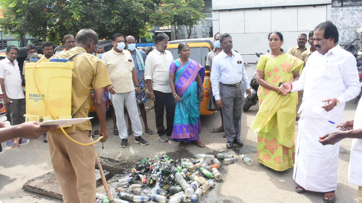 Mayor instructs officials to improve sanitation at central bus stand