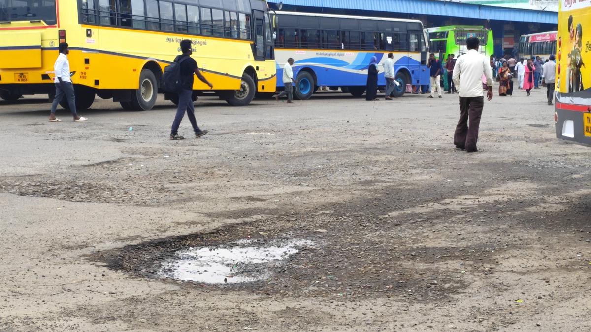 Tiruchi Corporation to relay roads in central bus stand