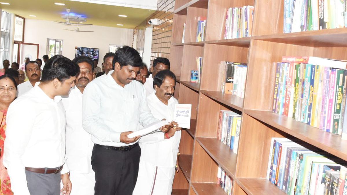 CM inaugurates knowledge and study centres in Tiruchi