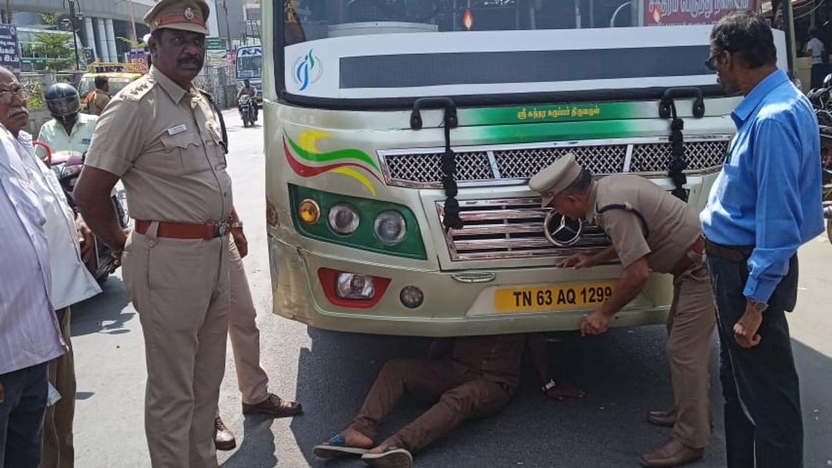 Police, Transport Department conduct joint drive to check use of air horns in Tiruchi