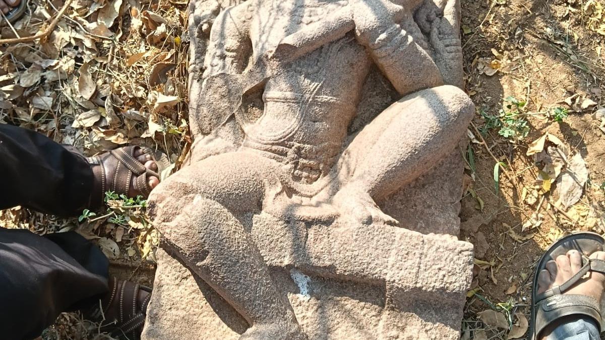 Early Chola-period sculptures, inscriptions found on river bed
