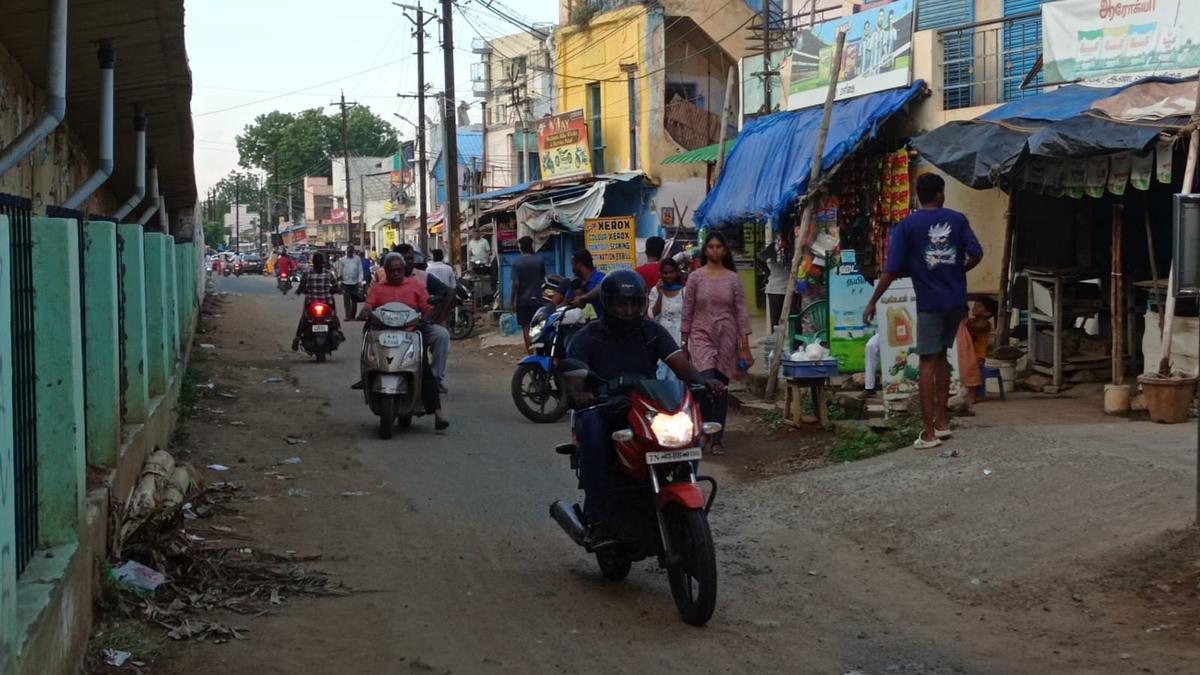 Interventions in the service lane along Crawford Road RoB endanger road users