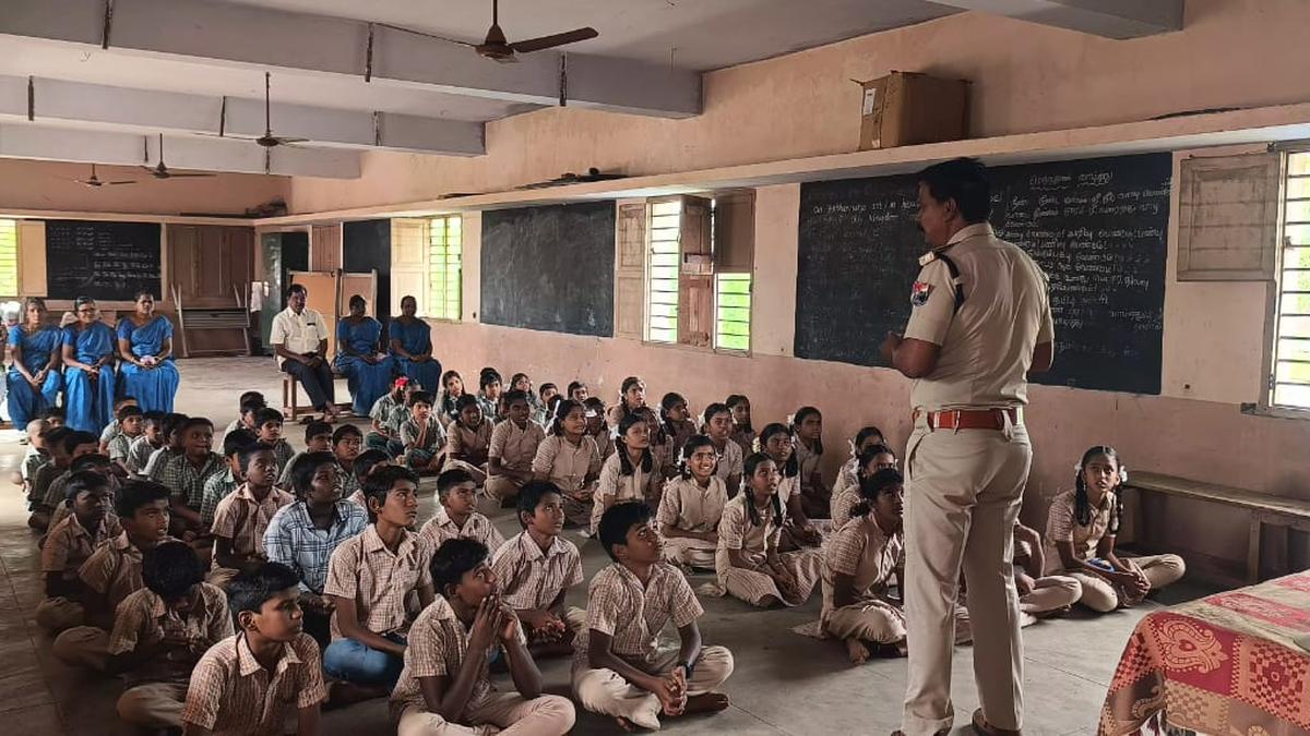 RPF reaches out to schools to relay safety related messages to students