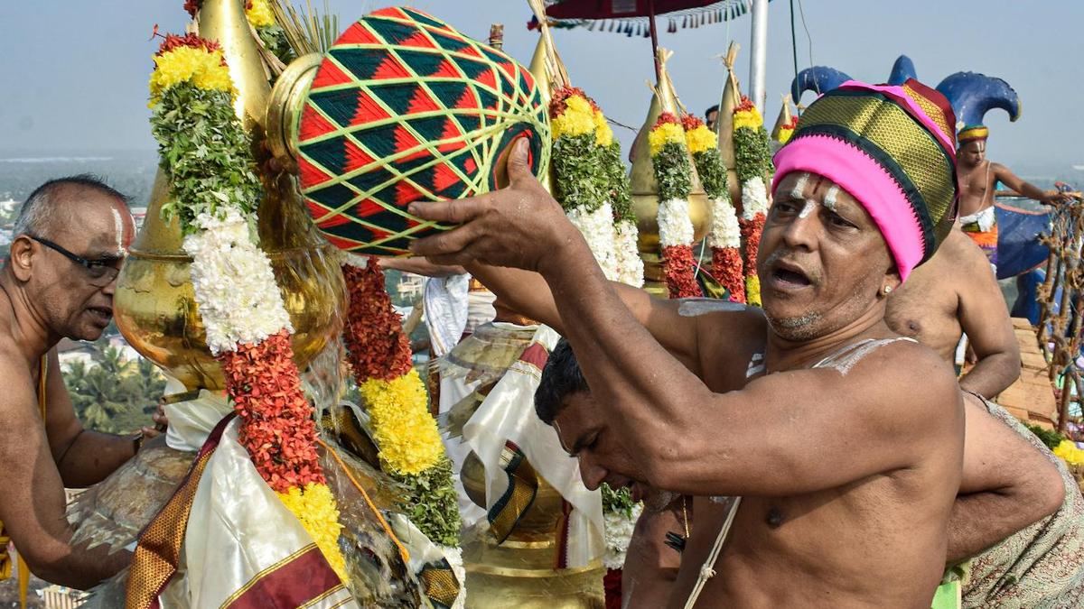 Mannargudi Rajagopalaswamy temple Maha Samprokshanam performed