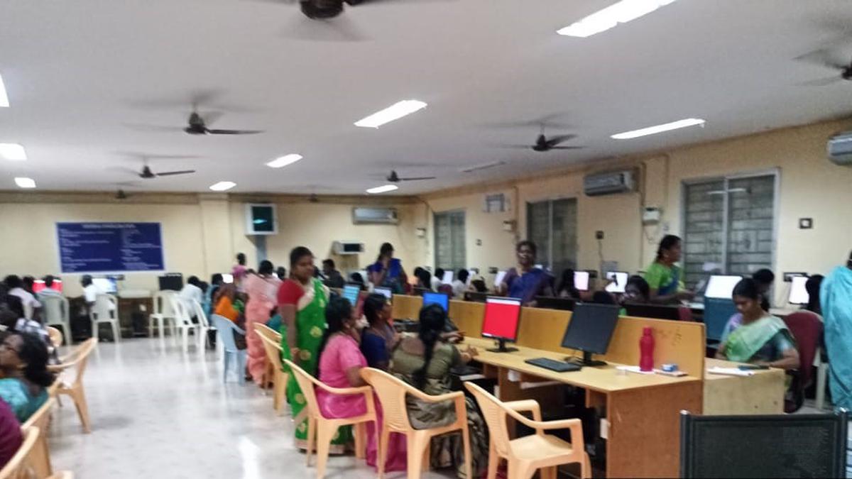 Science teachers from govt. schools in Pudukottai undergo training