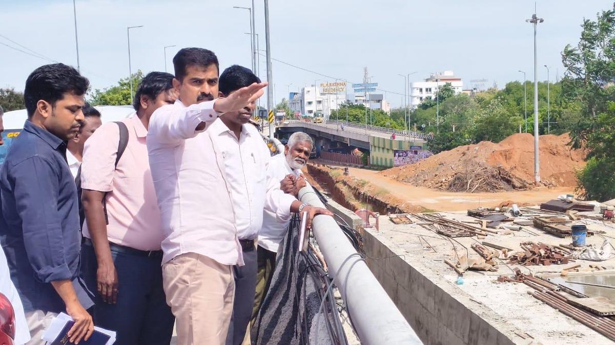 Road over bridges in Tiruchi city expected to be completed by mid-2026, says Durai Vaiko