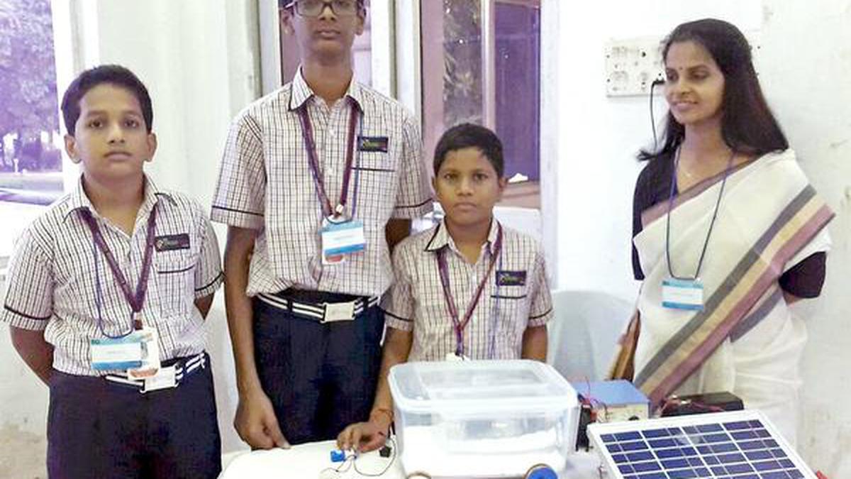 Guntur students win prizes at IIT Kharagpur - The Hindu