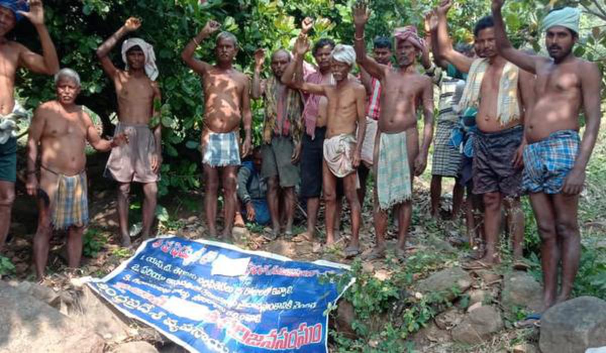 Half-naked tribal people stage protest - The Hindu