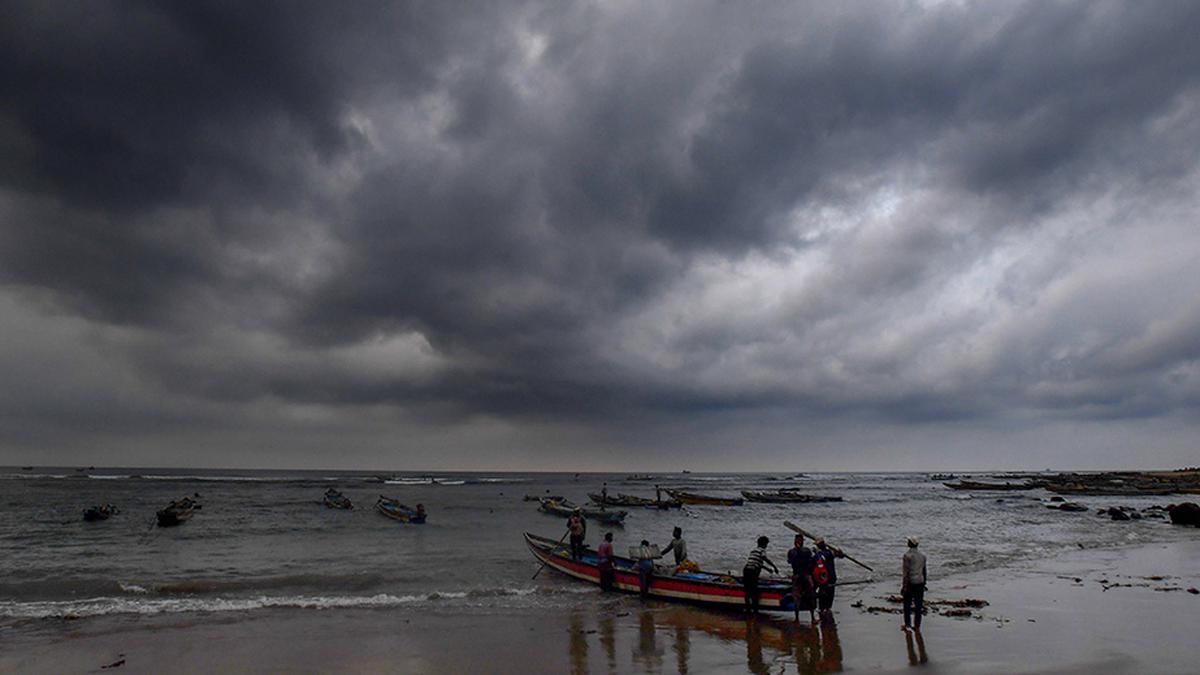 Cyclone Gulab crosses coast near Kalingapatnam in Andhra Pradesh