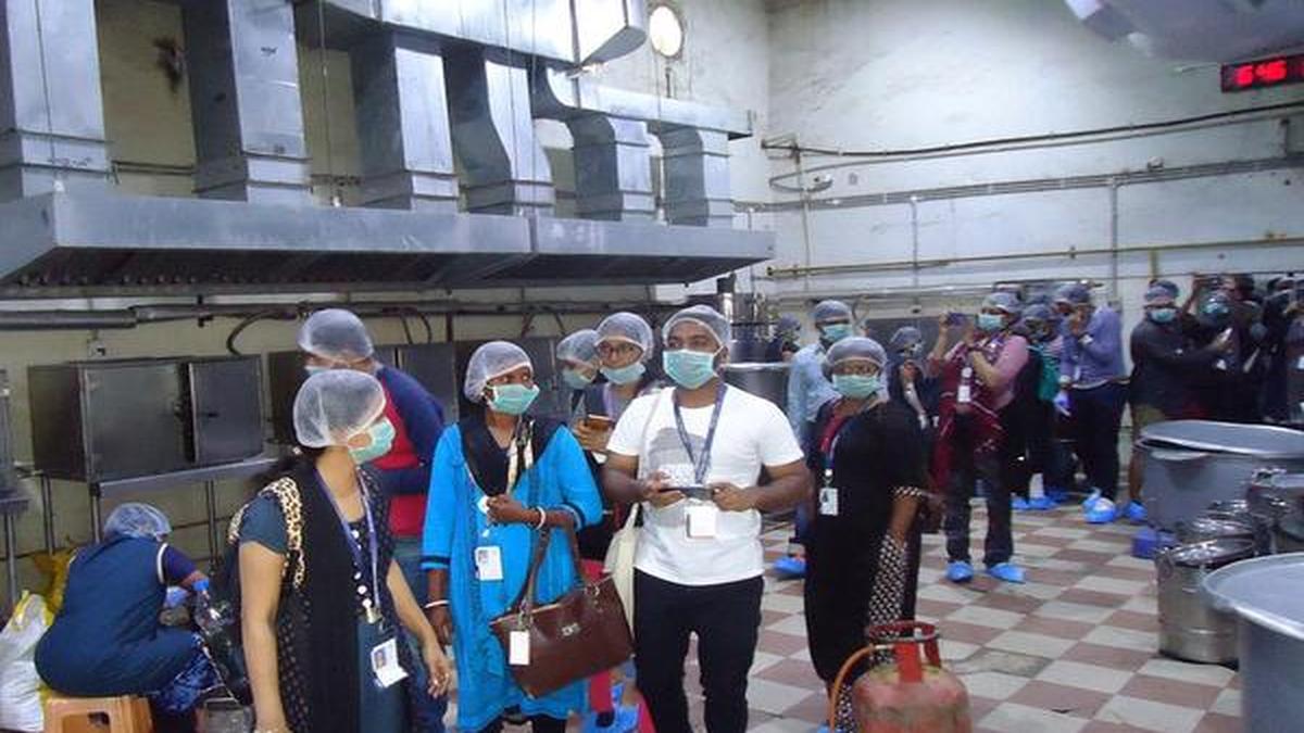 Visit to Akshaya Patra kitchen - The Hindu