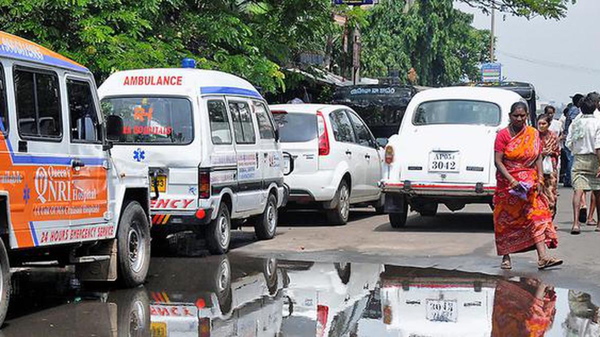 Dedicated Traffic Signalling System For Ambulances Yet To Get Green ...