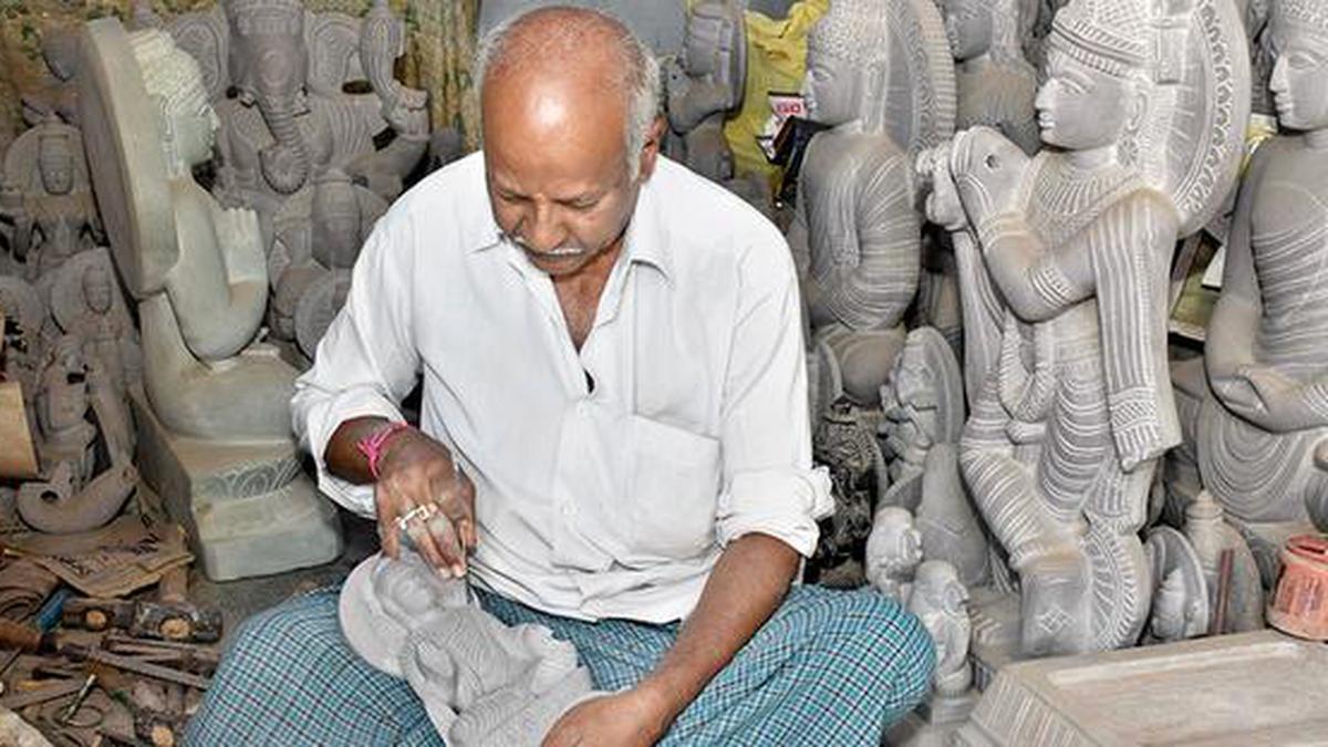 Durgi stone sculptors stare at a dying art The Hindu