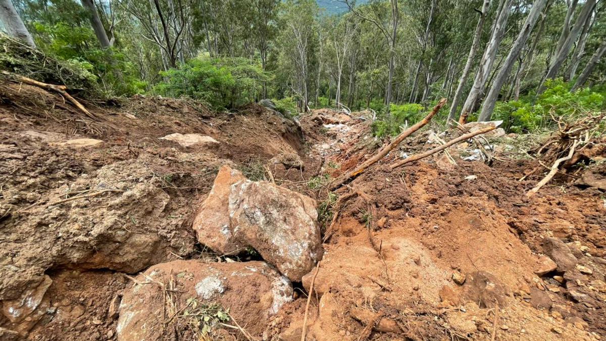 Heavy rain triggers landslip at Nandi Hills