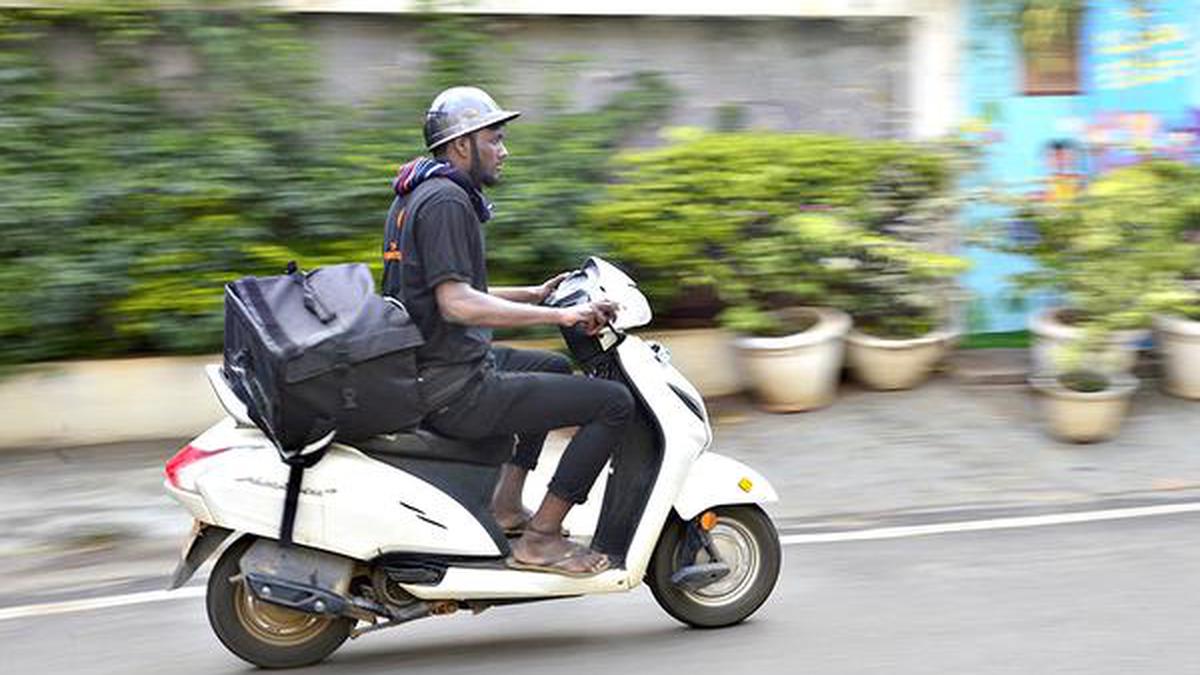 Delivery workers live in precarity, but are slightly better off than the average urban worker: report
