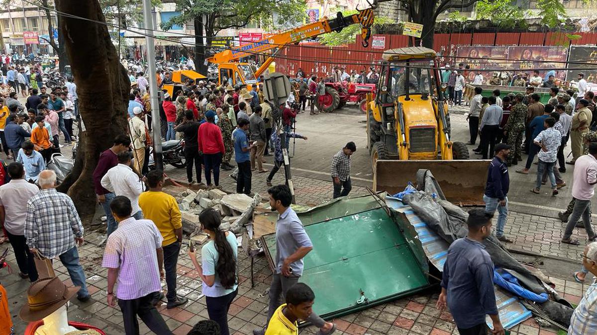 BBMP demolishes illegal stalls around Jayanagar shopping complex in Bengaluru