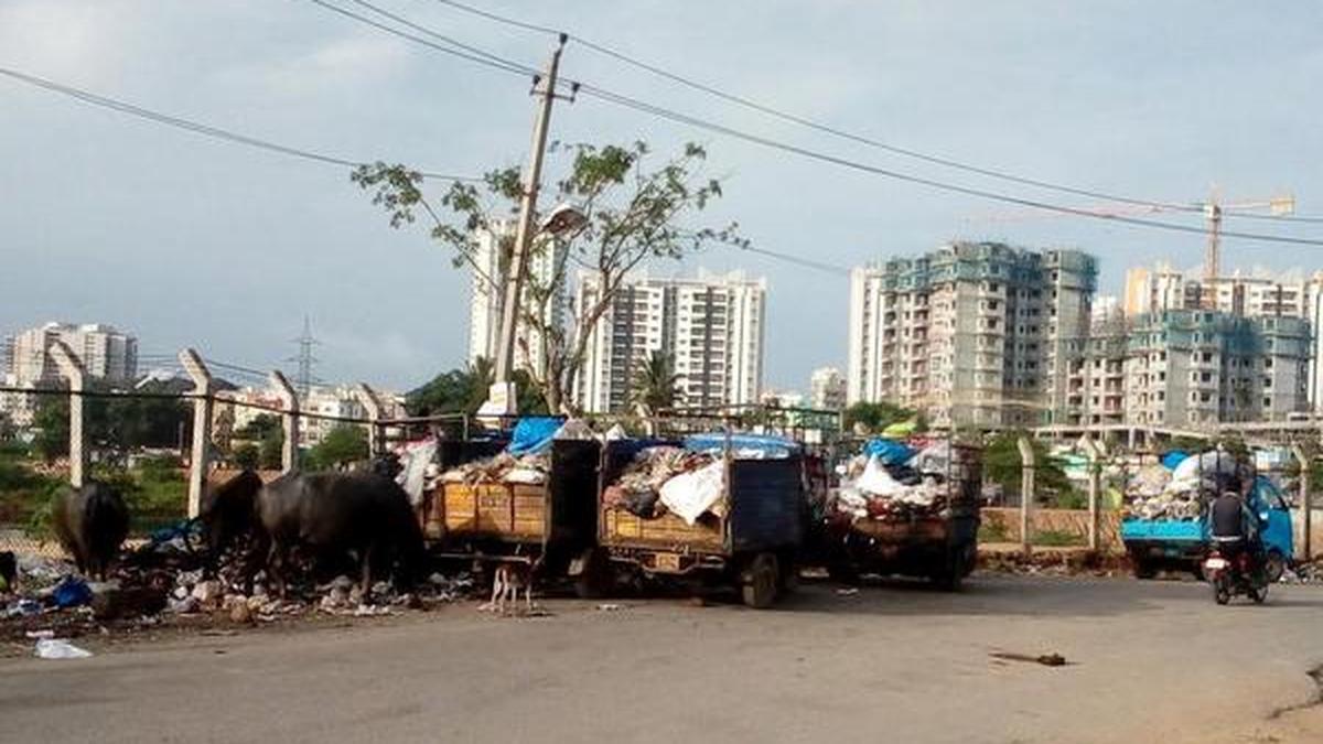 Dumping of waste, debris in buffer zone of lakes continues The Hindu