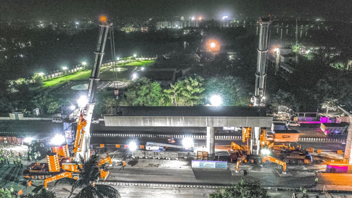 Chennai Metro Rail launches a 30 metre long U girder at OMR