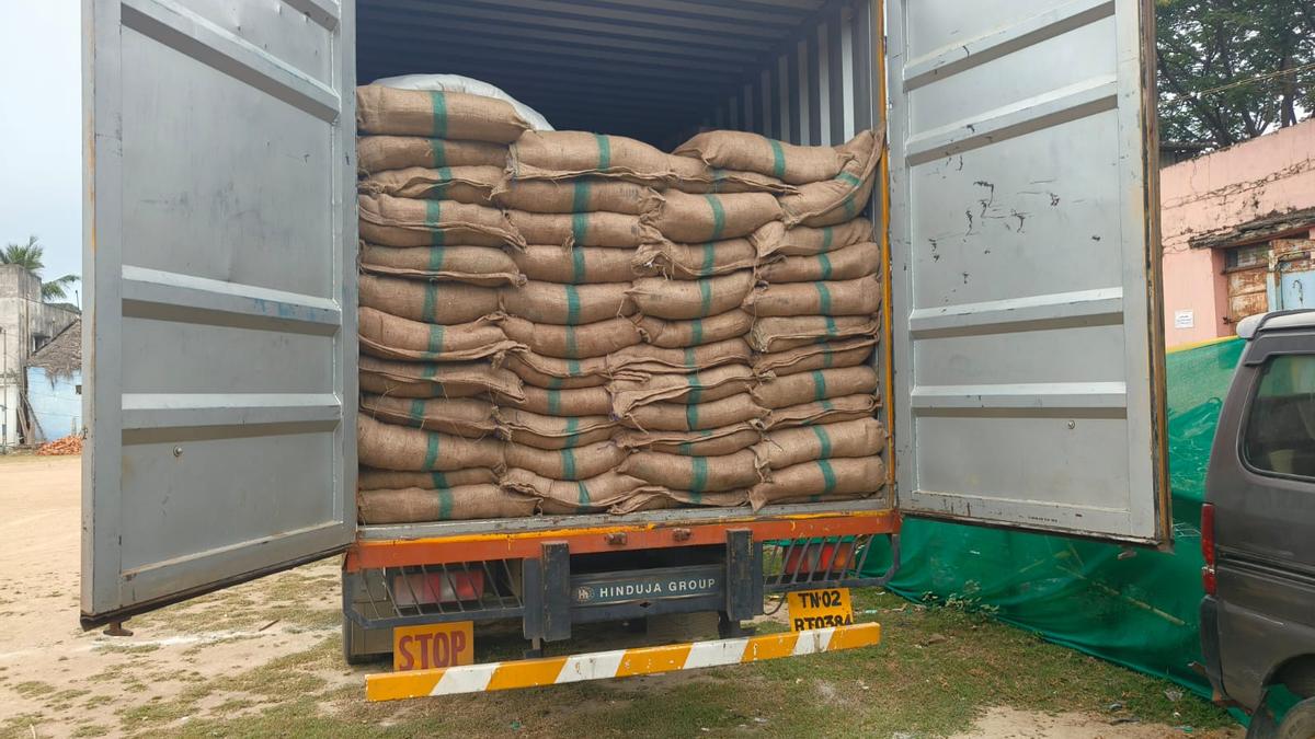 10 tonnes of gutkha seized in Poonamallee, one arrested