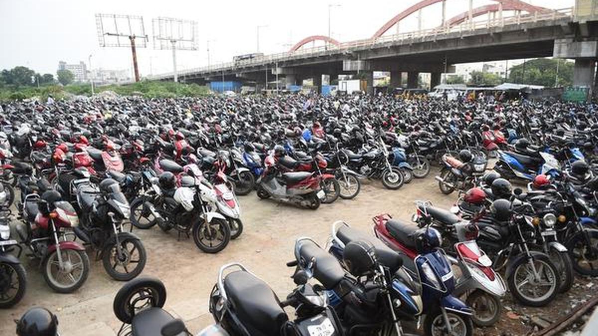 No parking contractor yet at Velachery railway station The Hindu