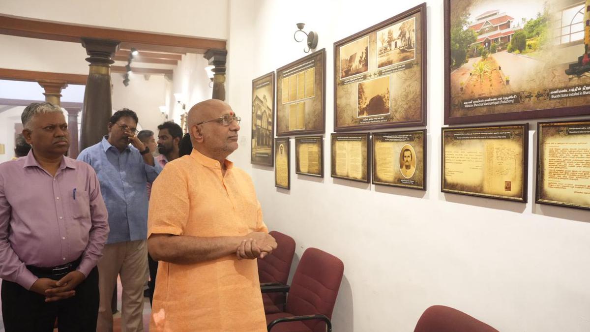 Lt. Governor pays visit to memorial of poets Bharathiyar and Bharathidasan