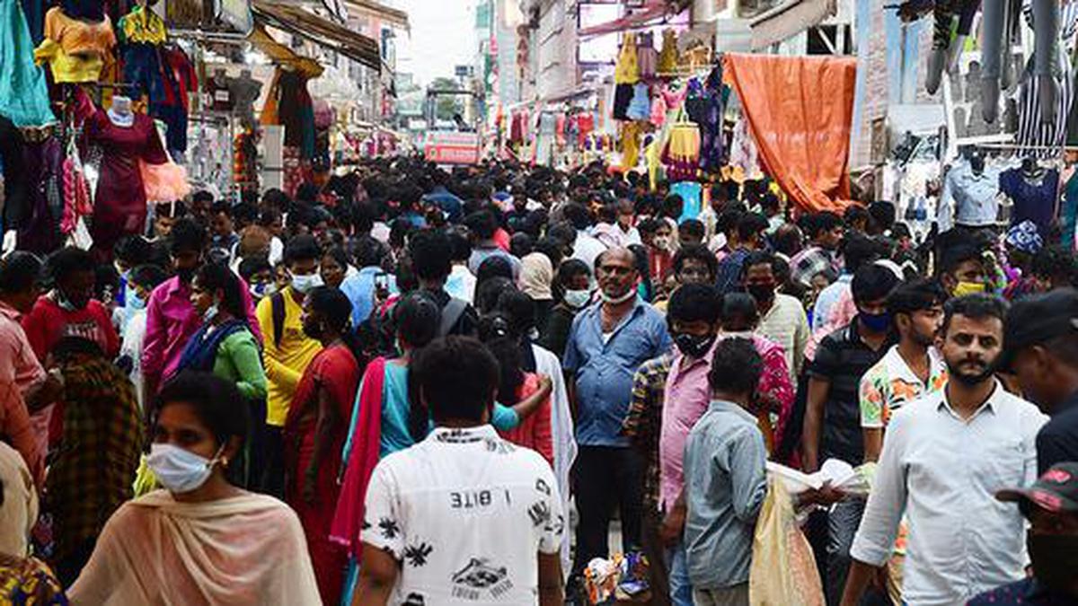 Huge crowds throng T. Nagar - The Hindu