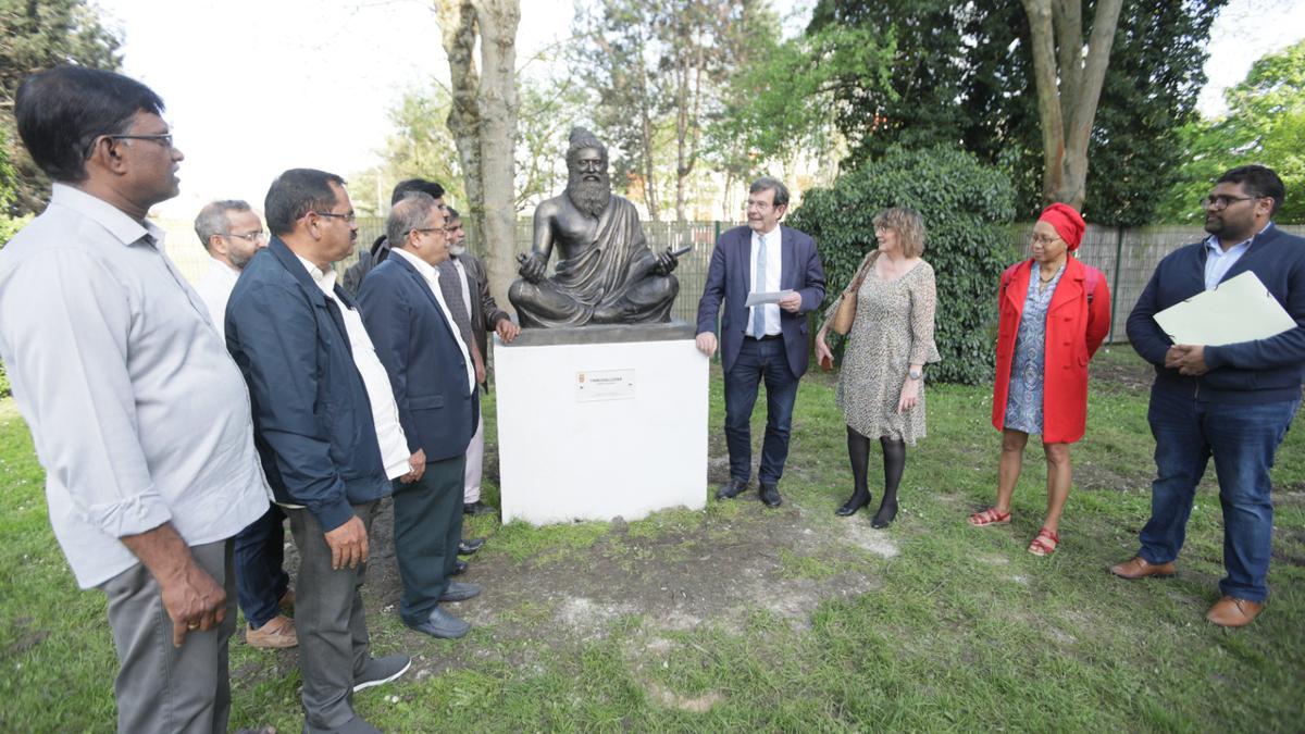 Thiruvalluvar statue adorns public park at Montmagny in France