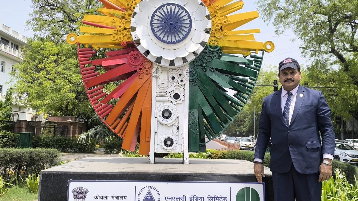 NLCIL’s unveils waste-to-art sculpture in Delhi