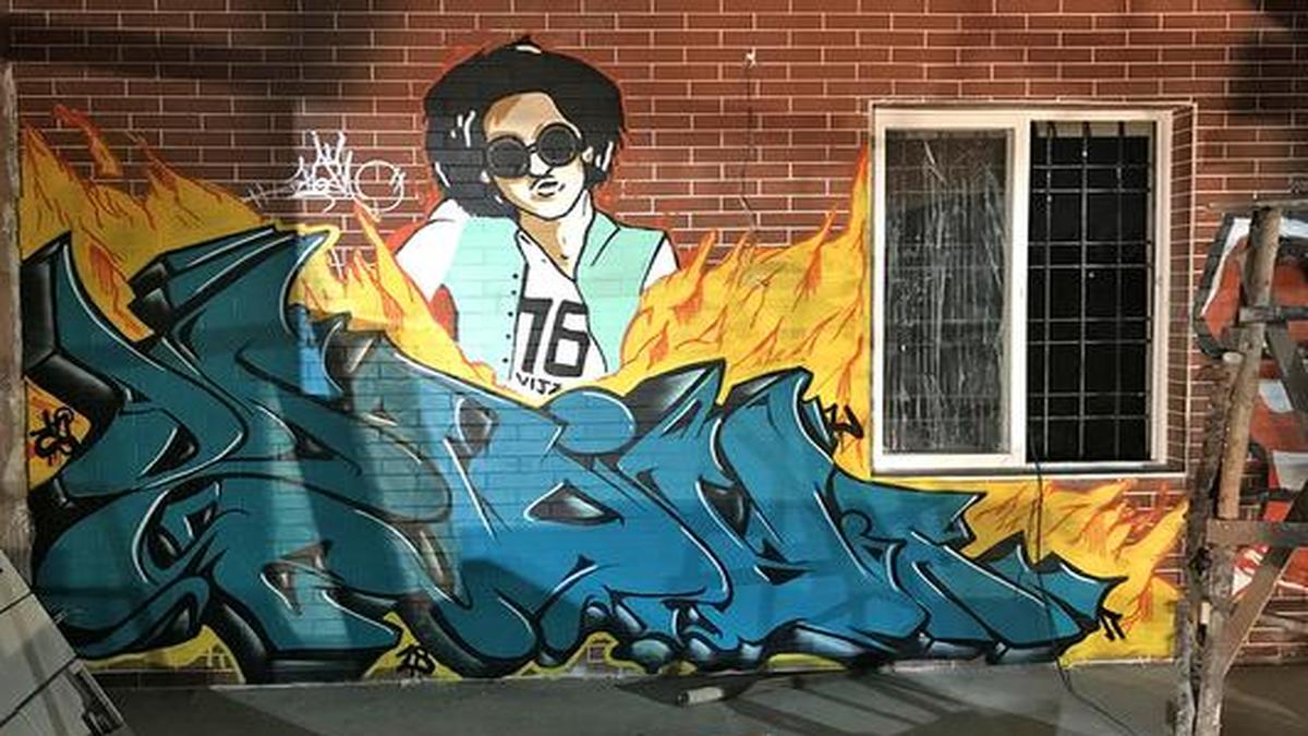 Chennai graffiti artist Vijz brings Tamil pride to city’s walls The Hindu