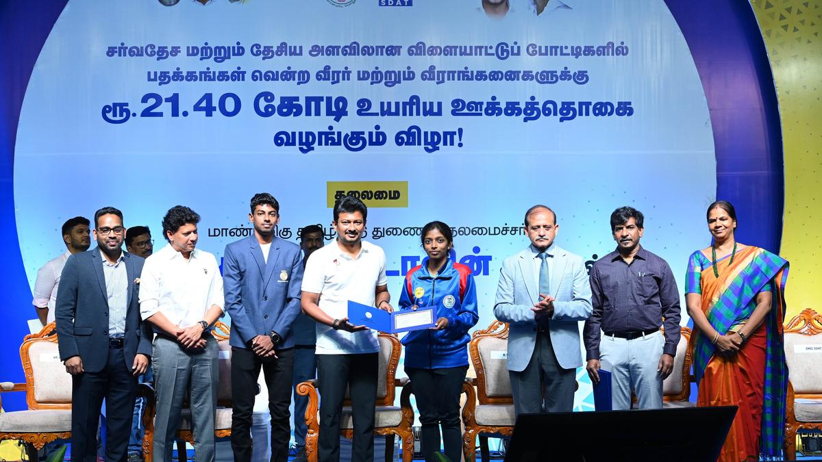 Deputy CM distributes incentives of ₹21.40 crore to sportspersons