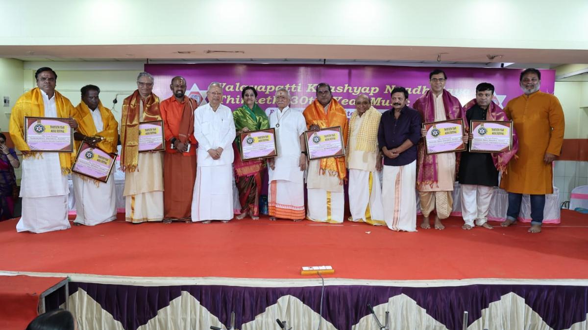 Artiste Valayapatti A.R. Subramaniam recollects about former CM Karunanidhi at Valayapatti Kaashyap Naadhalaya Festival