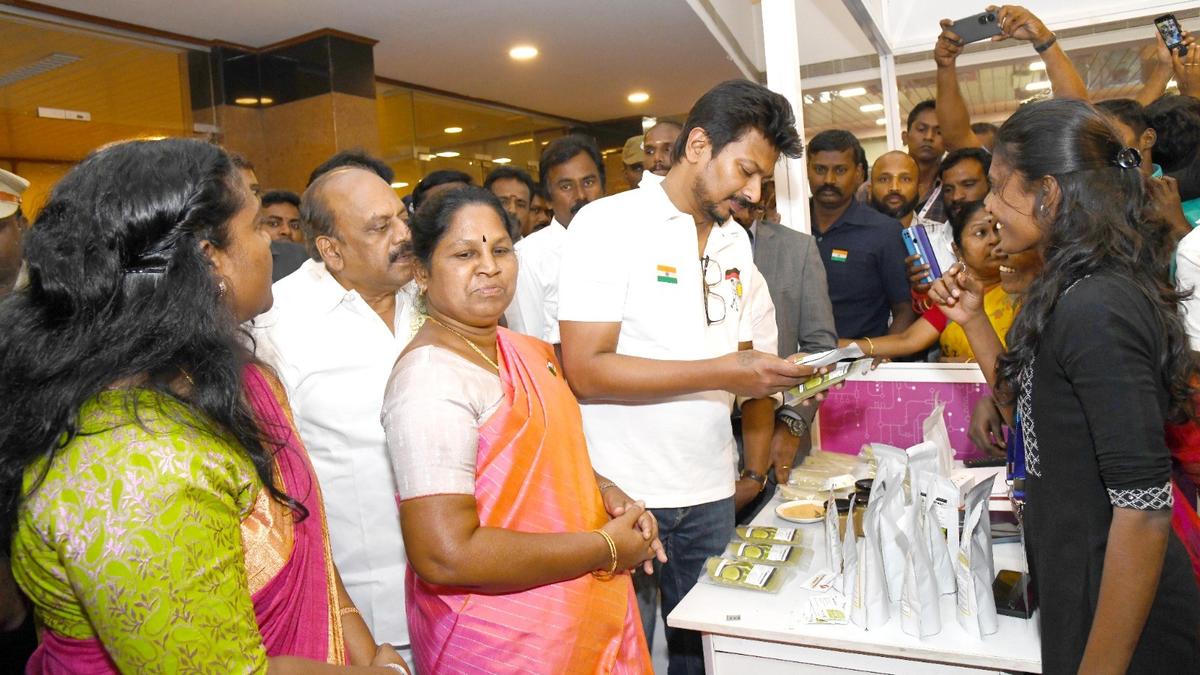 T.N. brings SC/ST entrepreneurs together, showcases their products, talent