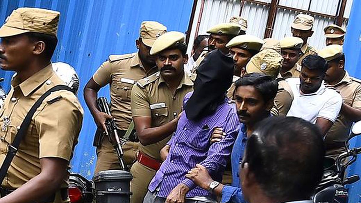 Salem-Chennai train heist case: Robbers claim they burnt ₹2 crore in ...