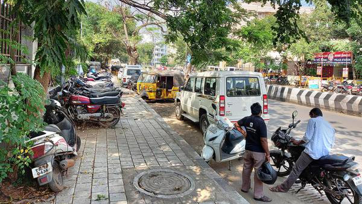 A ‘parking lot’ for seized vehicles in Chennai - The Hindu