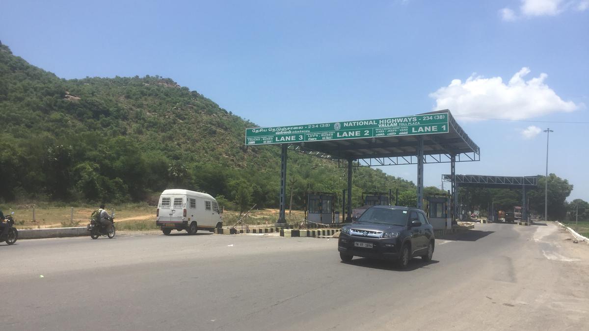 Additional border checkposts set up in Vellore ahead of Lok Sabha  election