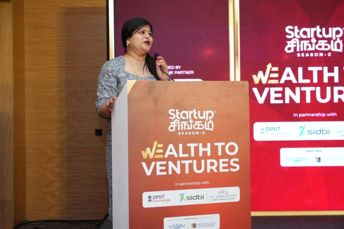 Startup Singam, in onda su Star Vijay TV la domenica alle 11:00, è progettato per identificare, guidare e investire in promettenti iniziative imprenditoriali