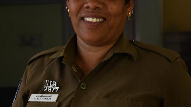 Constables, SI help homeless woman deliver baby girl in Vellore