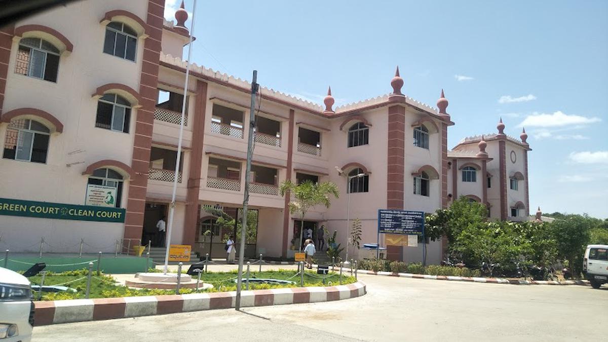 Advocates resume work after three-day protest demanding basic amenities at court complex in Tiruvannamalai