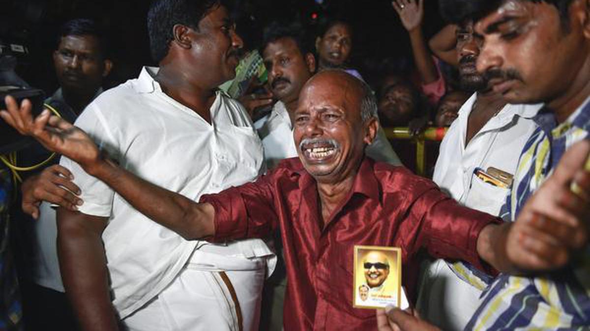 Karunanidhi health: Medical bulletin paints a grim picture; cadre keep vigil