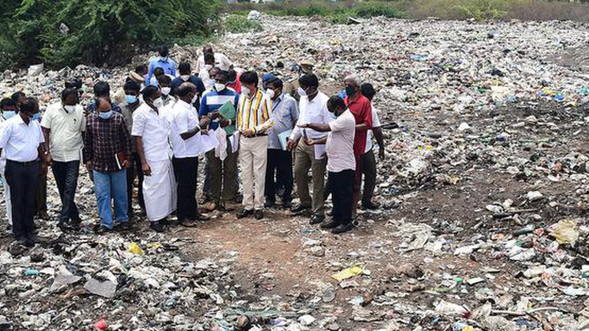 Wall to be built around Porur lake to check dumping of waste