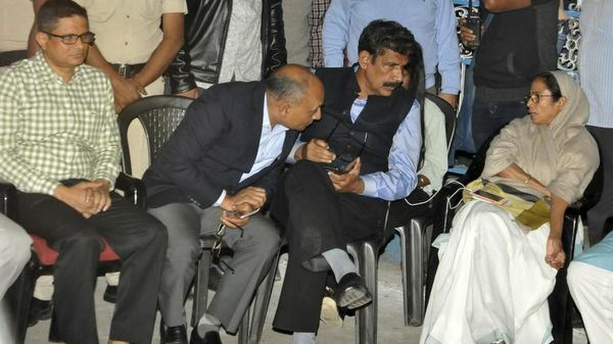 Mamata Banerjee in sit in protest for Rajeev Kumar