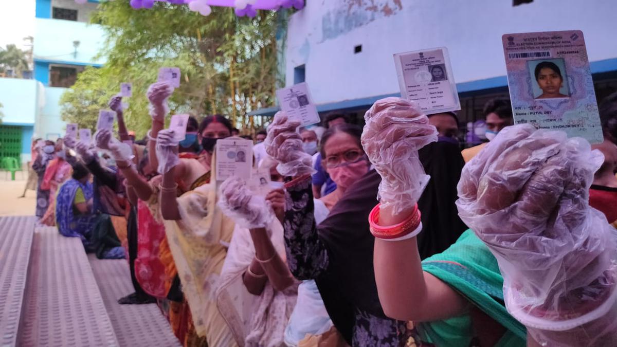 West Bengal Assembly polls fourth phase updates | 76.16% turnout till 5 pm; ECI orders re-poll at 1 polling station