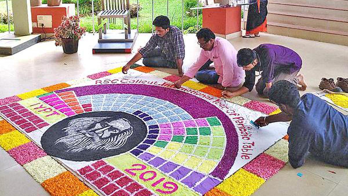 Science centre brings alive periodic table on pookkalam - The Hindu