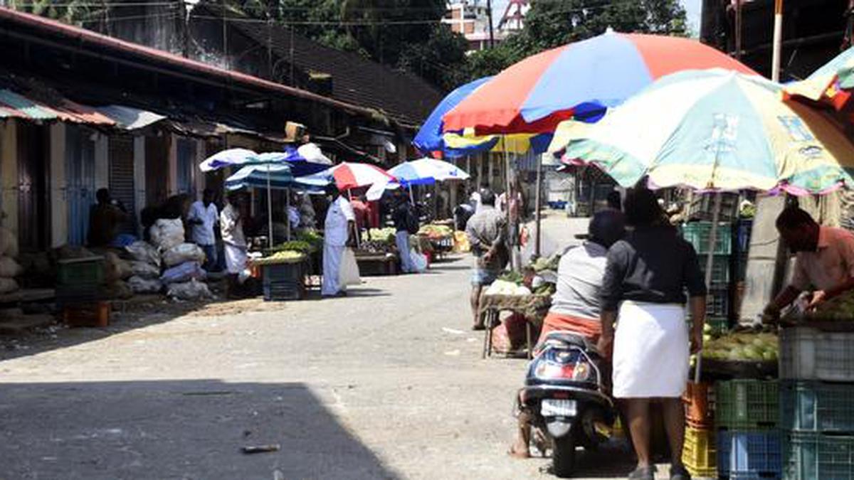 50% Of Sellers Resume Business At Palayam Market - The Hindu