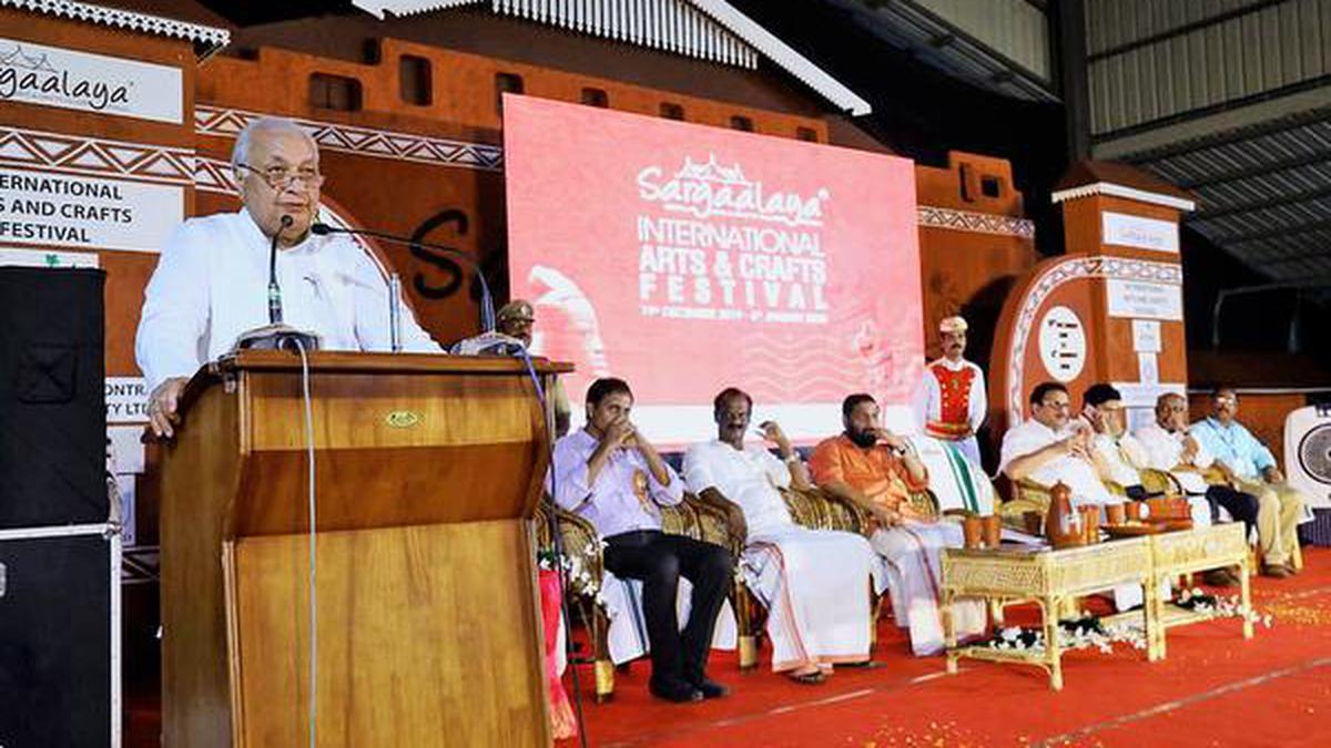 Art aids in discovering common cultural traits, says Governor