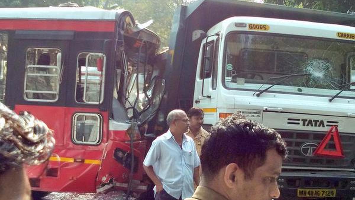 BEST bus rams into truck, 15 injured The Hindu