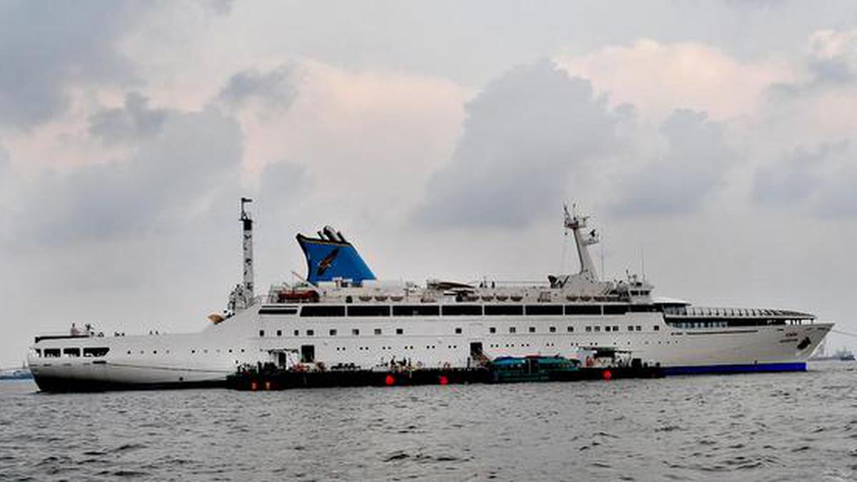 Mumbai port sees rise in foreign travellers