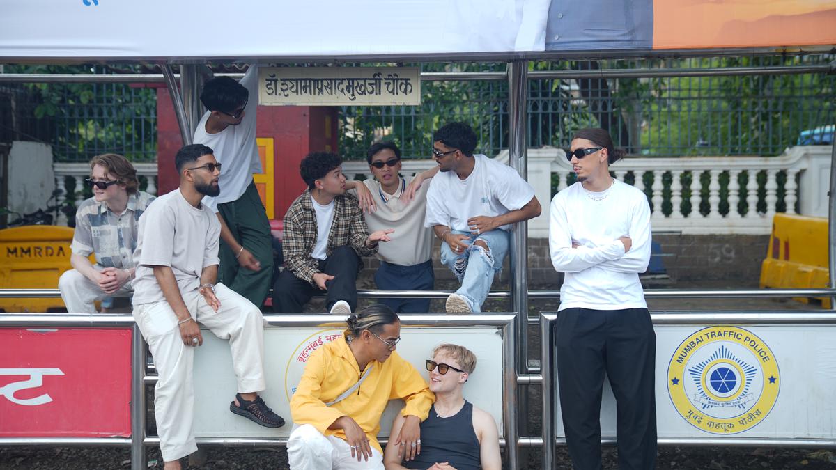 Quick Style team waiting for the bus ride in Mumbai.