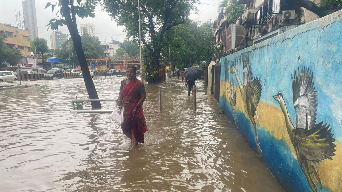 Mumbai rains: Mumbai records over 300mm rainfall in six-hour period; more rains expected