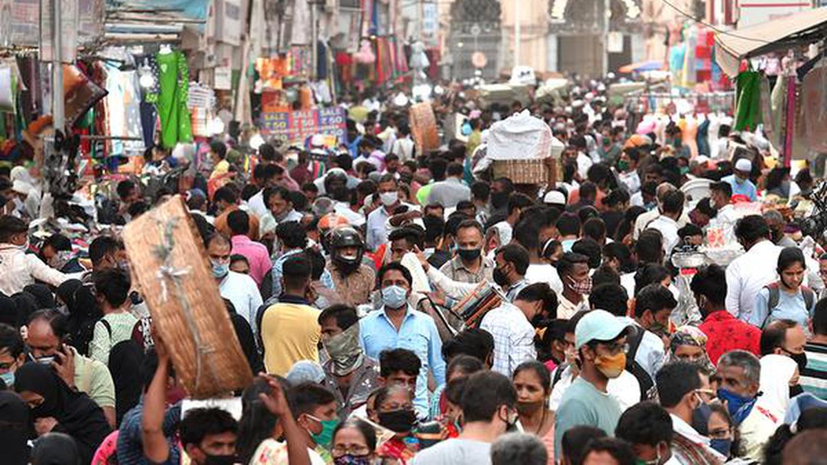 Coronavirus | Maharashtra cuts office attendance by 50% - The Hindu